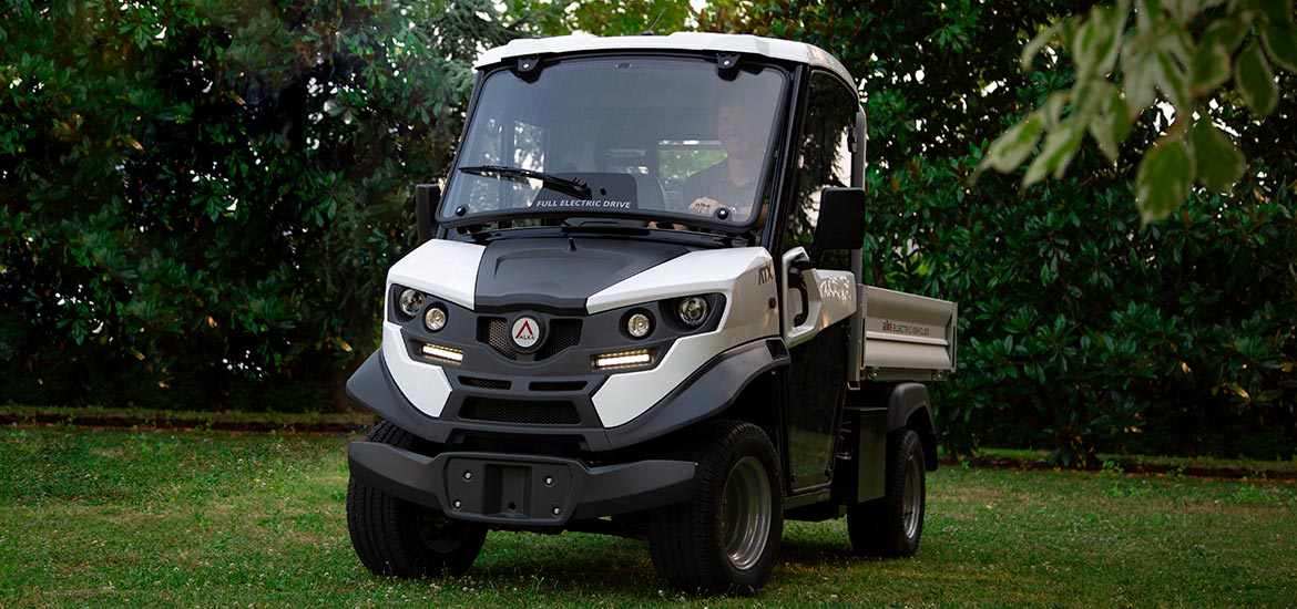 Eco-friendly all-terrain vehicle for organic vineyard and botanic garden Alke'